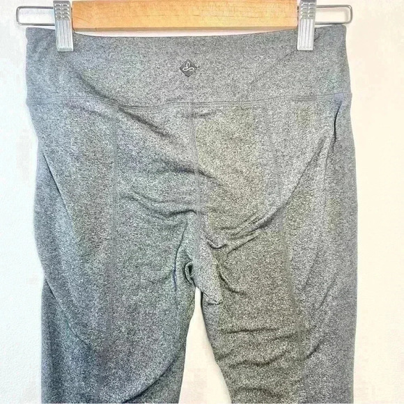 Prana Women’s Breathe Capri Mid Rise Leggings in Charcoal Gray Size Small - Picture 8 of 14